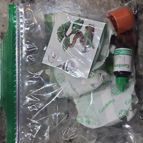 Zuru Mini Brands Garden - Picture 5 of 5